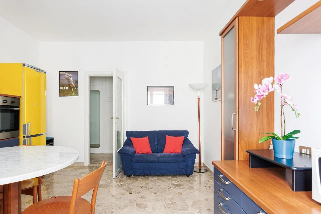 Futon In The House - Milano Apartment 0*, Milan