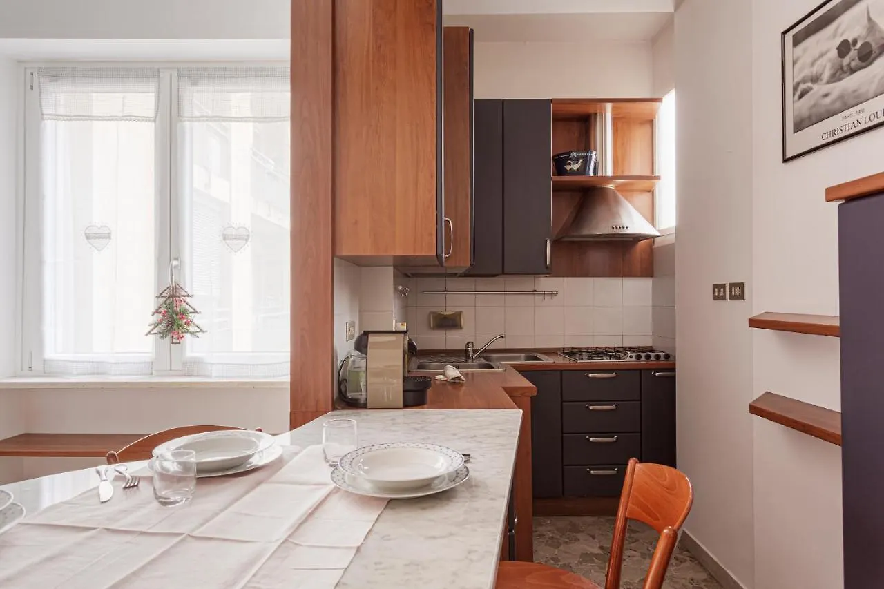Futon In The House - Milano Apartment Italy